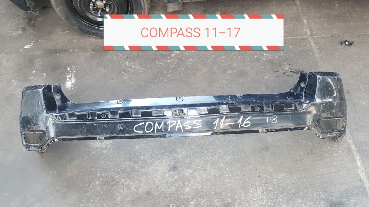 PARACHOQUES POSTERIOR JEEP COMPASS 2011 AL 2017